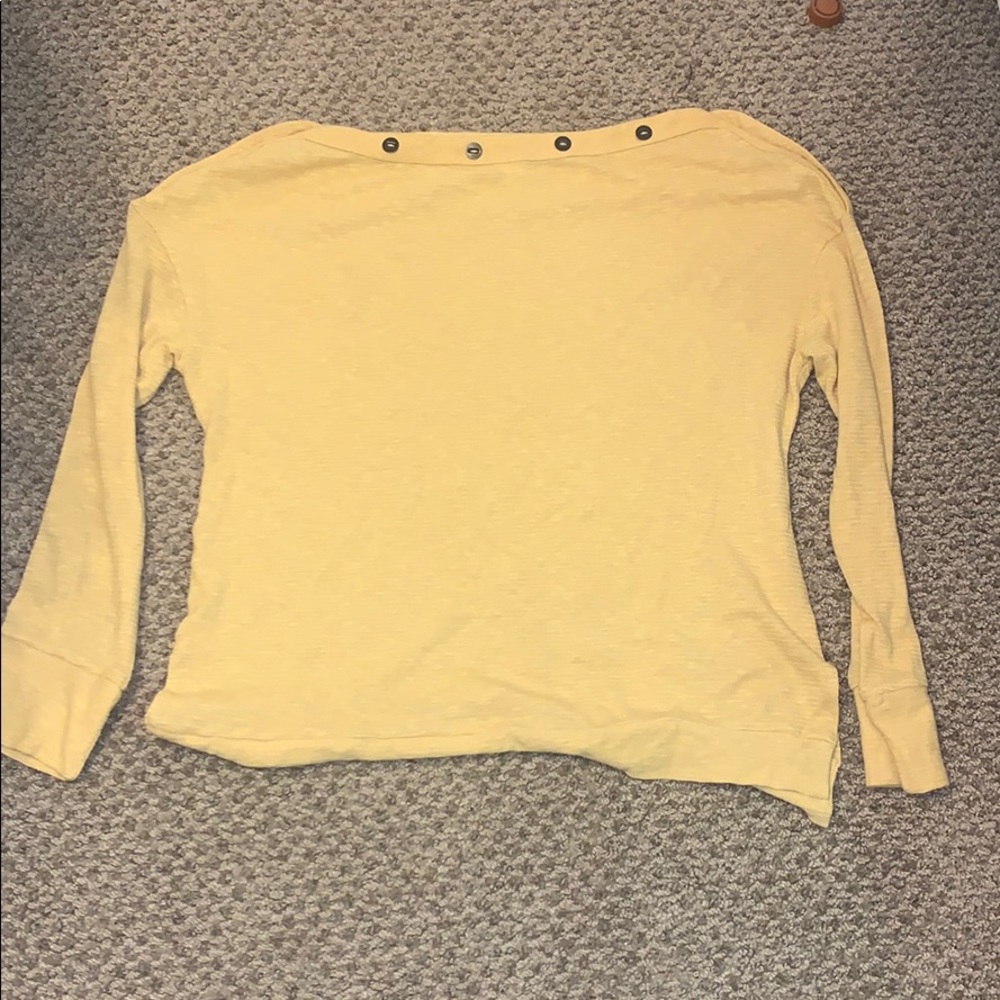 Long sleeve yellow top